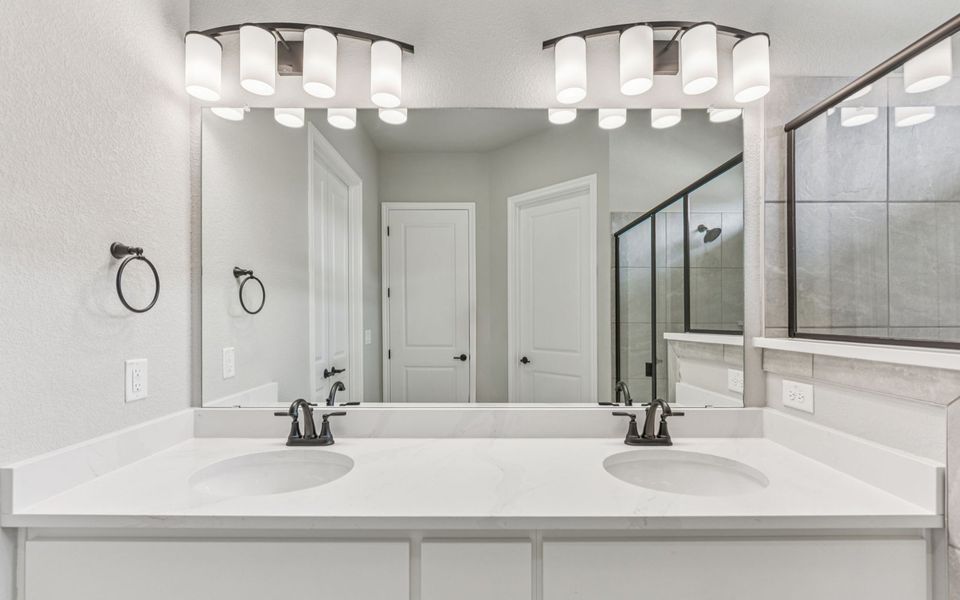 Image 15 of a home in Kissing Tree.