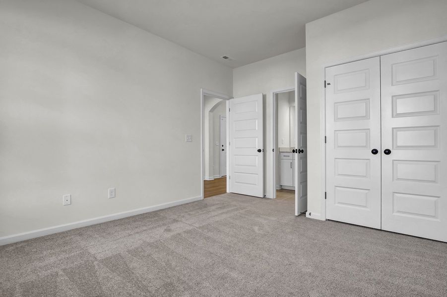 Spacious, unfurnished interior of a new home in Grand Park, Leland (Image 21). Spacious, unfurnished interior of a new home in Grand Park, Leland (Image 21).