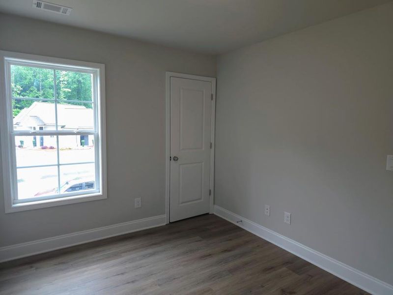 Spacious, unfurnished interior of a new home in , Duluth (Image 24).
