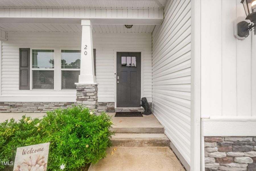 7-web-or-mls-20 Ava (1 of 120) 7-web-or-mls-20 Ava (1 of 120)