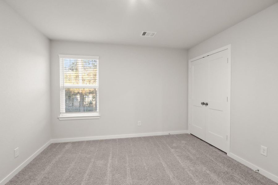 Spacious, unfurnished interior of a new home in The Woodlands Hills, Willis (Image 12).