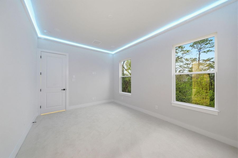 Spacious, unfurnished interior of a new home in , Houston (Image 30).