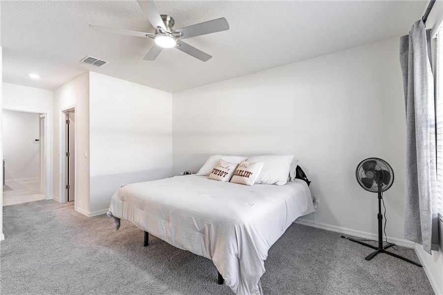 Furnished interior view inside a new home in Magnolia Pointe, Umatilla (Image 33).