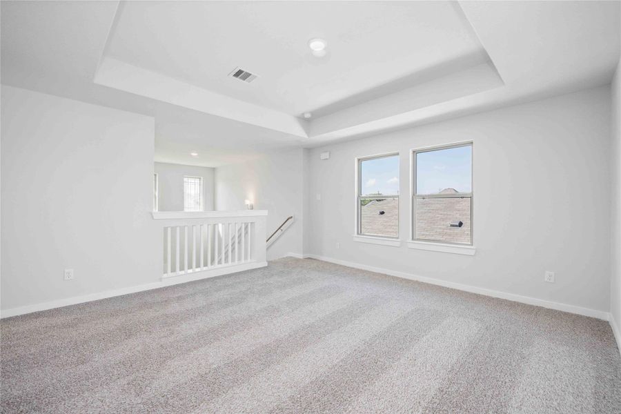 Spacious, unfurnished interior of a new home in Sandrock Station, Houston (Image 29).