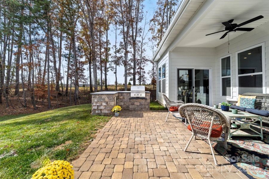Outdoor entertaining area