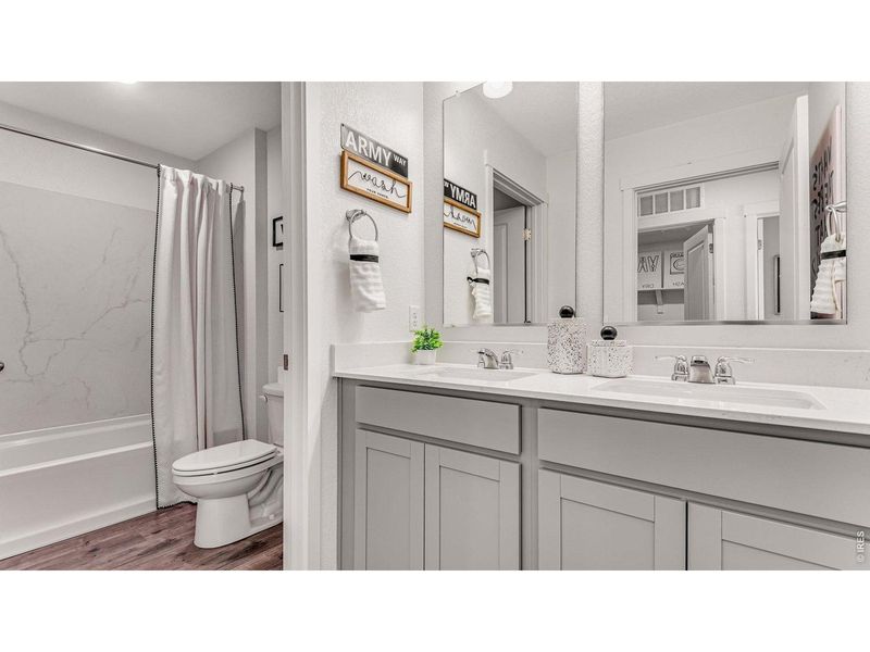 Furnished interior view inside a new home in Prairie Song, Windsor (Image 33).