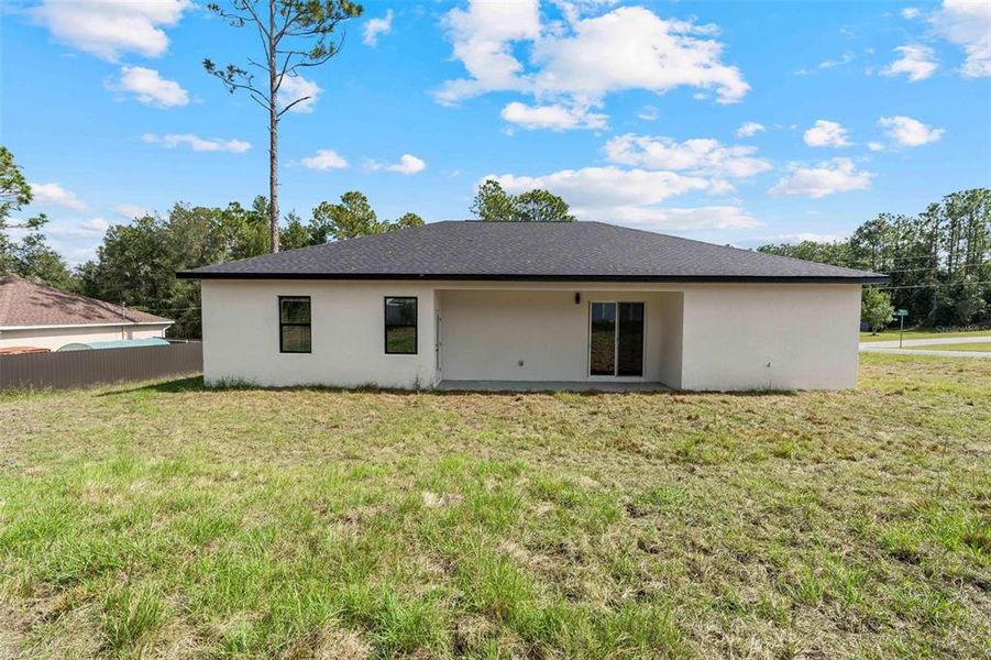 Exterior details and patio area of a home in , Citrus Springs (Image 4). Exterior details and patio area of a home in , Citrus Springs (Image 4).