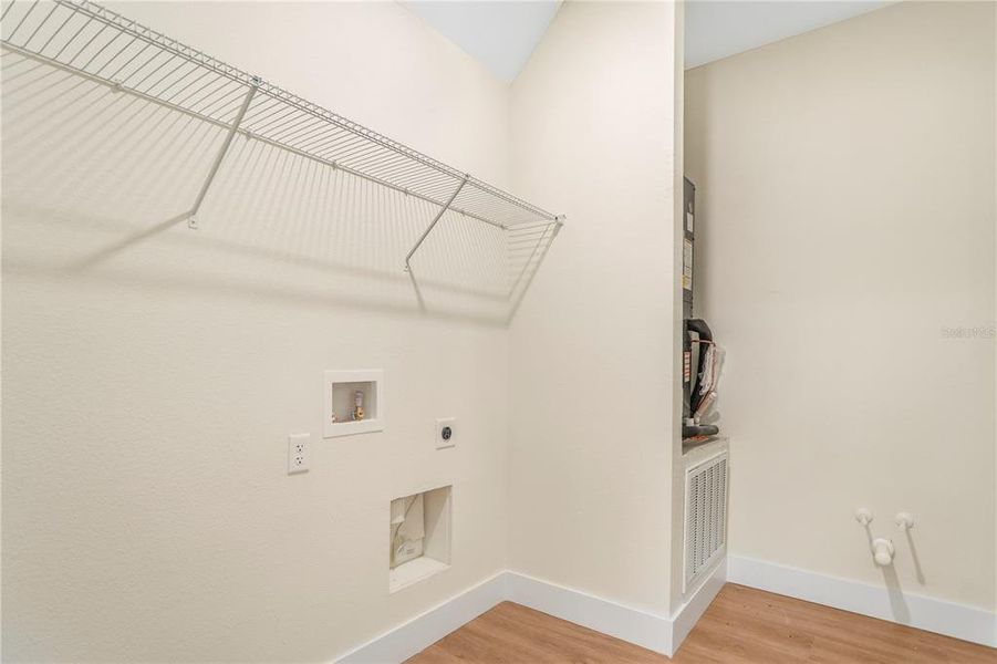 Furnished interior view inside a new home in , Ocala (Image 8).