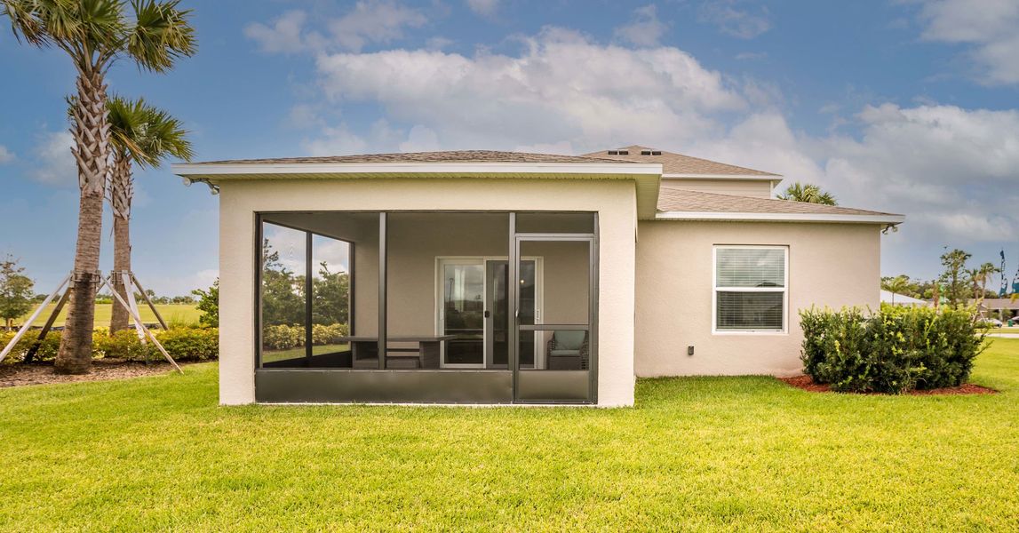 Representative exterior details of a home built from the Lexington by Maronda Homes in Malabar Springs, Palm Bay (Image 3).