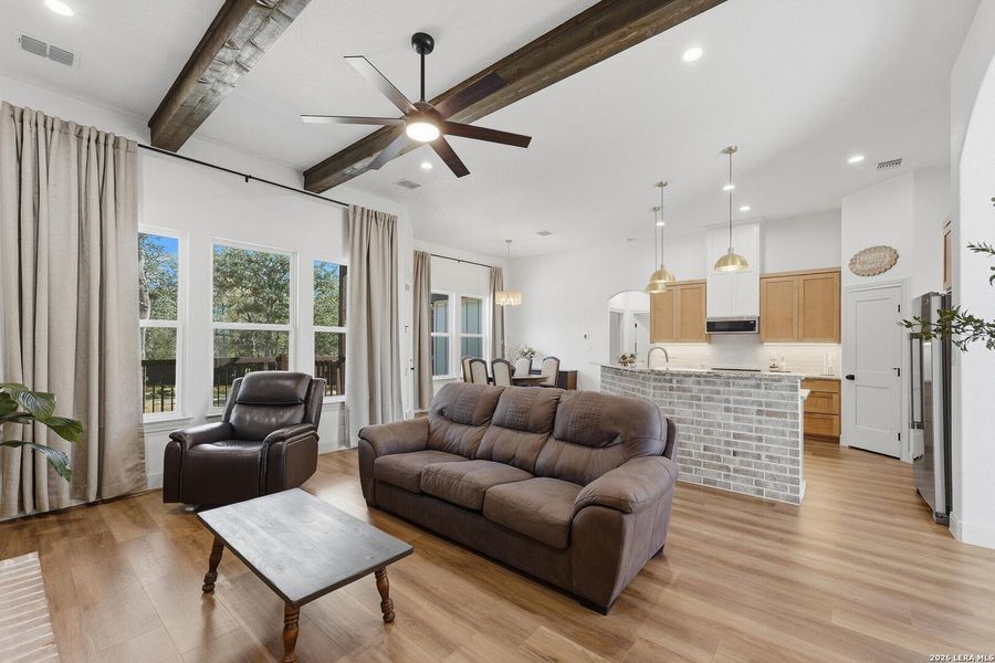Furnished interior view inside a new home in , La Vernia (Image 29).