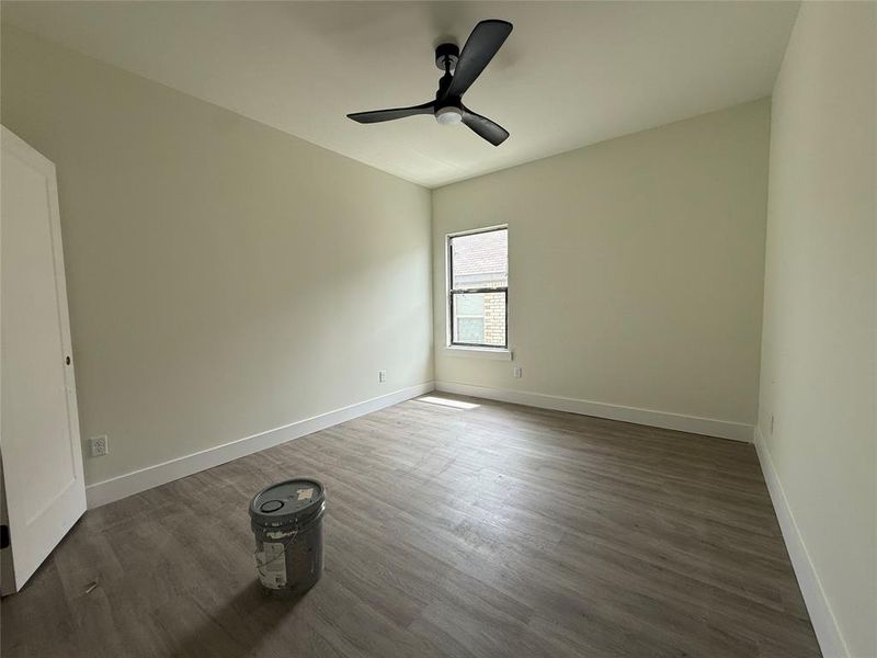 Spacious, unfurnished interior of a new home in Stillwater Lake Estates, Godley (Image 4).