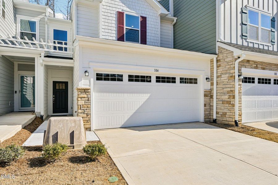 8-web-or-mls-Malbec Dr-S1102-008