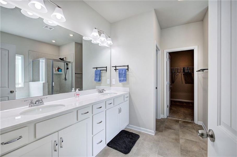 Furnished interior view inside a new home in , Cartersville (Image 8).