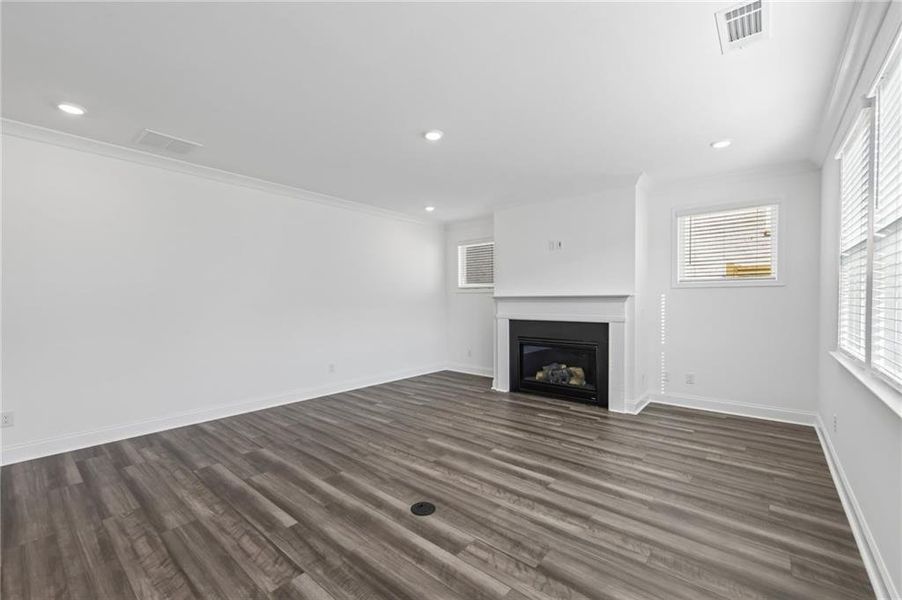 Spacious, unfurnished interior of a new home in Auburn Glen, Dacula (Image 19).