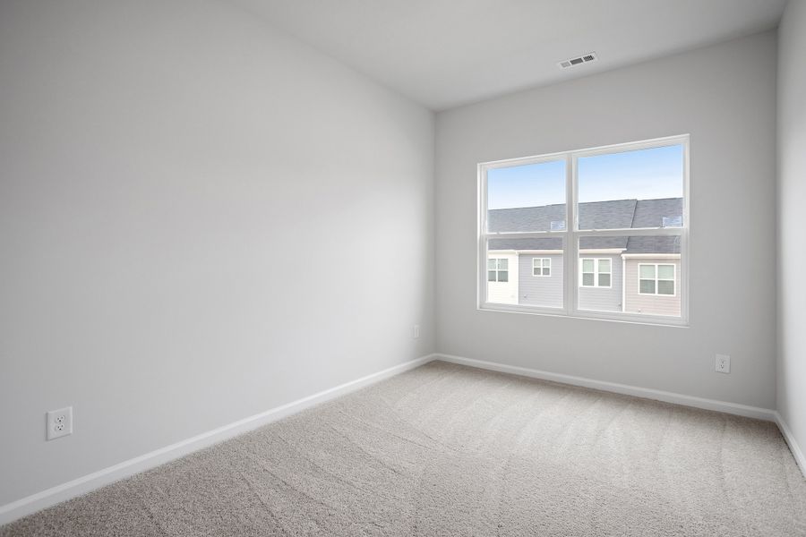 Spacious, unfurnished interior of a new home in Georgias Landing, Raleigh (Image 24).