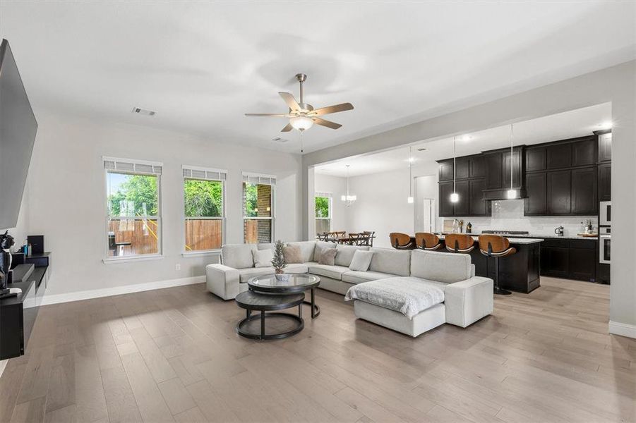 Furnished interior view inside a new home in Kentsdale Farms, DeSoto (Image 11).