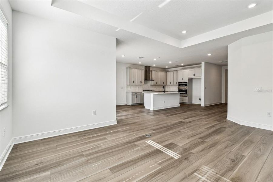 Spacious, unfurnished interior of a new home in Sweetwater at Lakewood Ranch, Lakewood Ranch (Image 24).