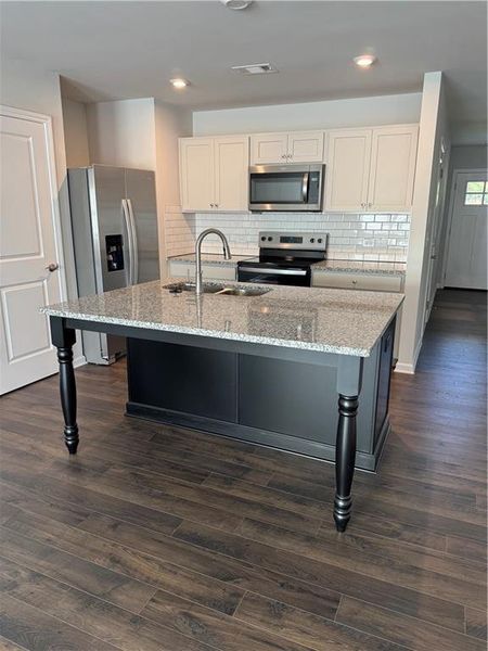 Furnished interior view inside a new home in Silver Leaf, Dawsonville (Image 5). Furnished interior view inside a new home in Silver Leaf, Dawsonville (Image 5).