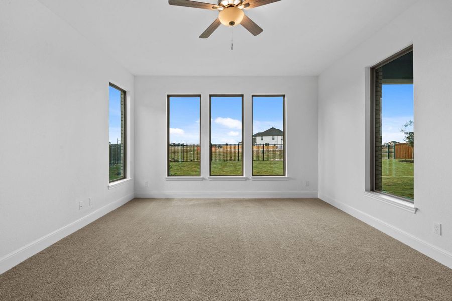 Spacious, unfurnished interior of a new home in Dunham Pointe 70', Cypress (Image 17).