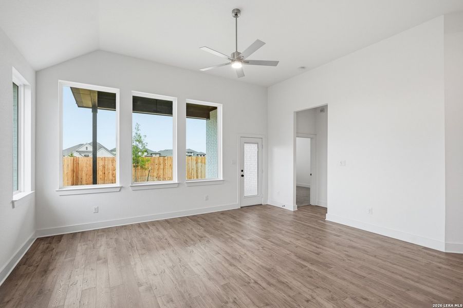 Spacious, unfurnished interior of a new home in Alsatian Oaks, Castroville (Image 23).