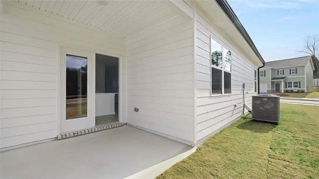 Exterior details and patio area of a home in Willowbrook, Winder (Image 3).