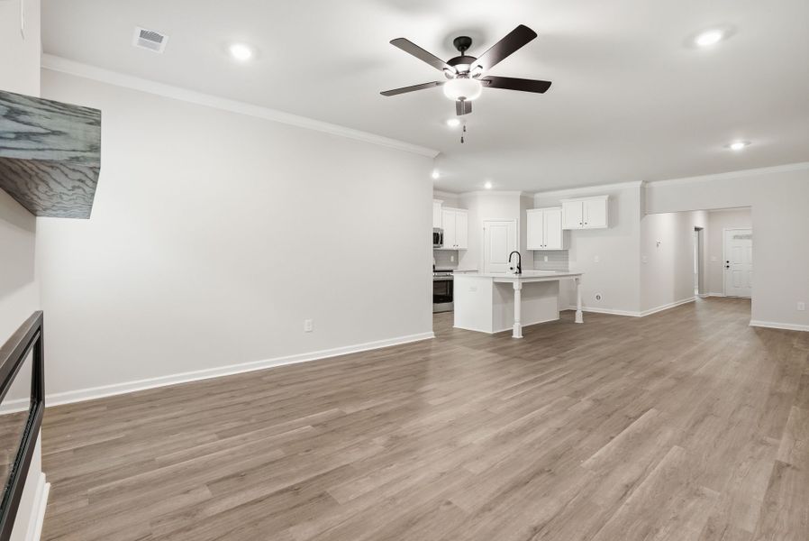 Representative unfurnished interior of a home built from the Hawthorne Select M by McGuinn Homes in Broadway Lake, Anderson (Image 15). Representative unfurnished interior of a home built from the Hawthorne Select M by McGuinn Homes in Broadway Lake, Anderson (Image 15).