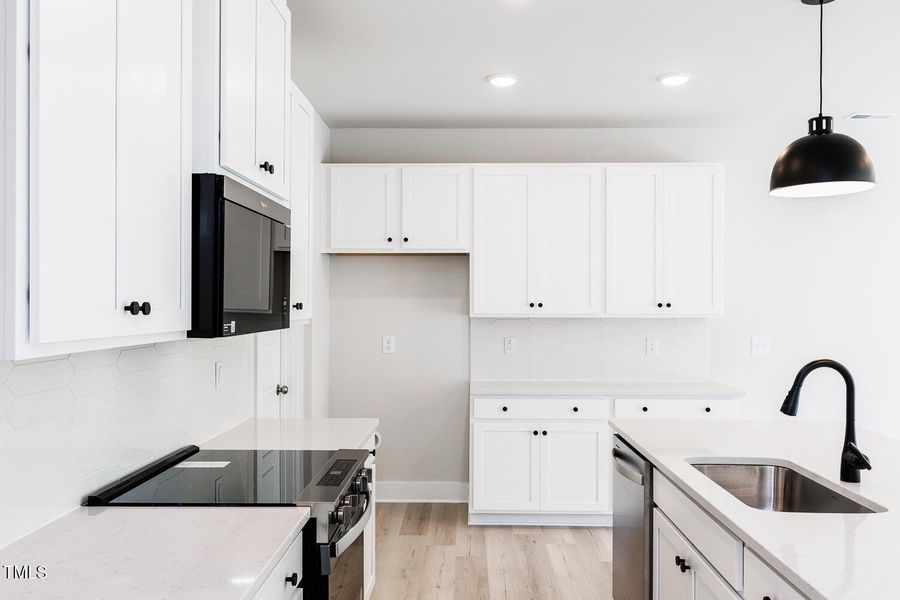 VNF-Lot 44-Aurora (6)