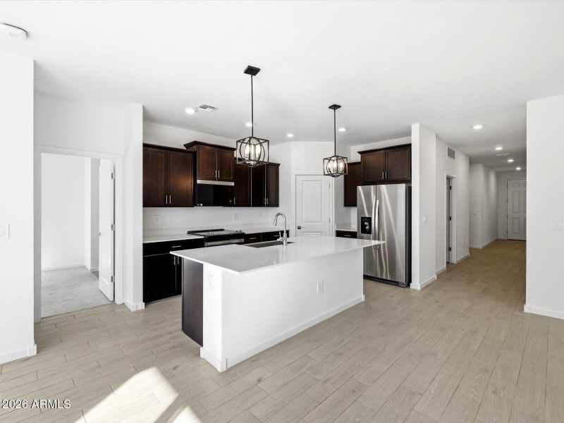 18-505455c6-e84c-4b20-b1a0-7fef78fc7f5d