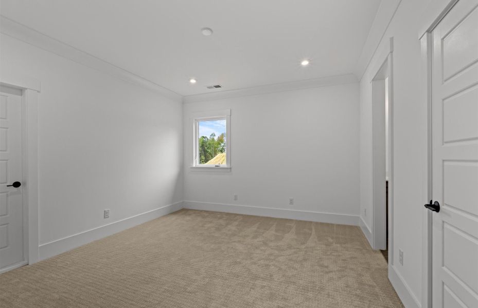 Spacious, unfurnished interior of a new home in Olmsted, Huntersville (Image 26). Spacious, unfurnished interior of a new home in Olmsted, Huntersville (Image 26).