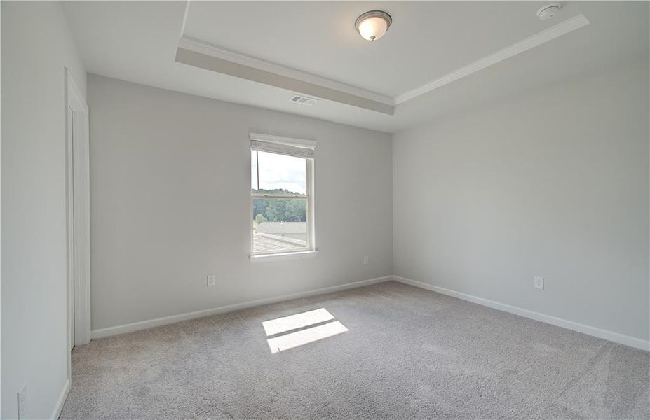 Spacious, unfurnished interior of a new home in Grandview at Millers Mill, Stockbridge (Image 19).