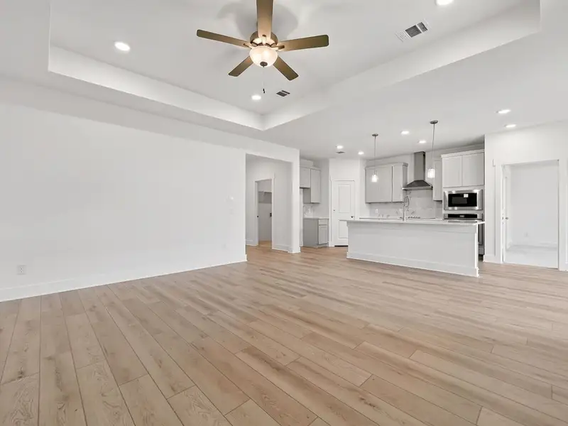 Spacious, unfurnished interior of a new home in Meadow Ridge Estates, Josephine (Image 21).