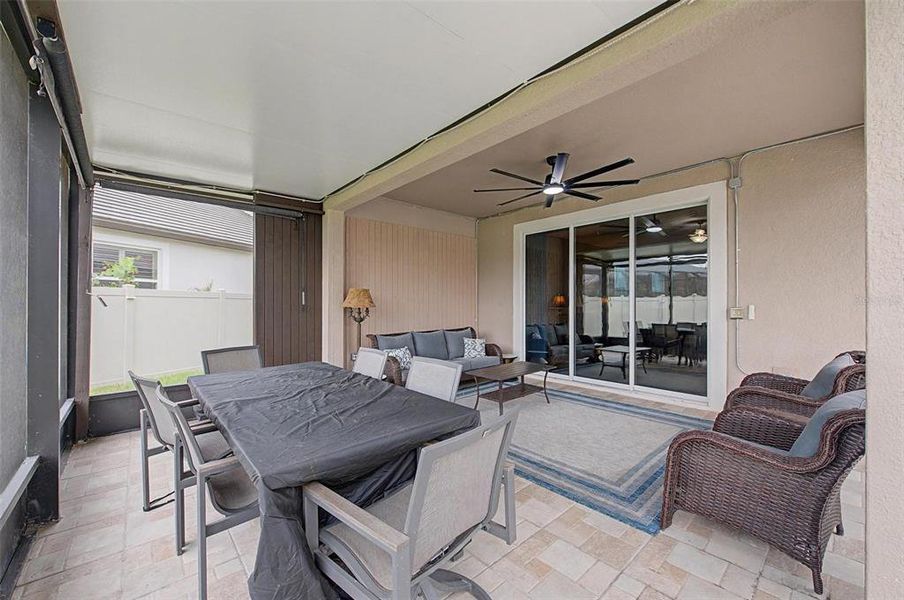 Exterior details and patio area of a home in , San Antonio (Image 33).