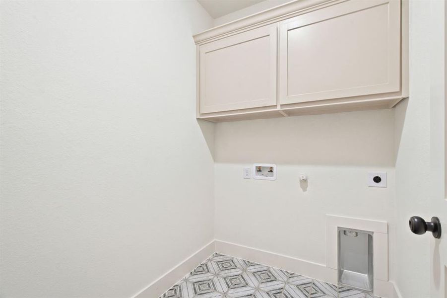 Spacious, unfurnished interior of a new home in , Fort Worth (Image 20).