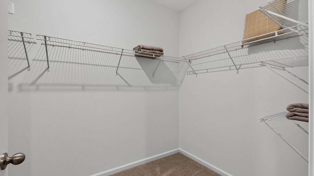 Spacious, unfurnished interior of a new home in Copes Landing, Jacksonville (Image 19).