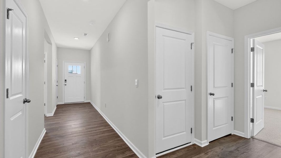 Spacious, unfurnished interior of a new home in Bexford, Willow Spring (Image 13).