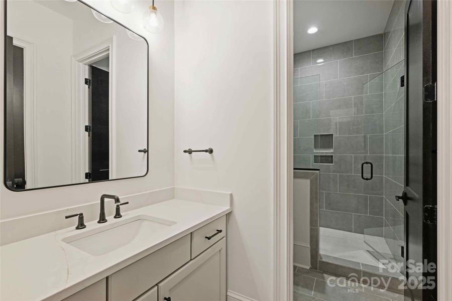 Secondary bath connected