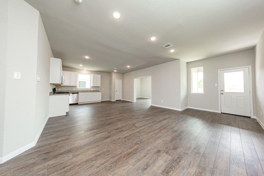 Image 14 of a home in Cliffstone Hills. Image 14 of a home in Cliffstone Hills.