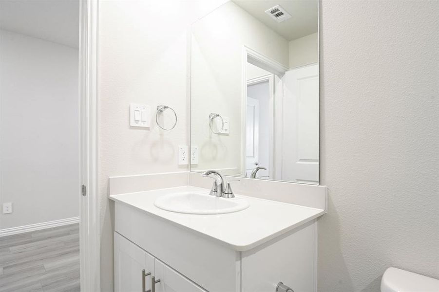 Photo is not of the actual home, but is an inspirational photo of builder’s model home and may depict options, furnishings, and/or decorator features that are not included.