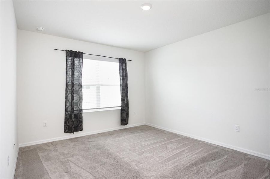 Spacious, unfurnished interior of a new home in , Zellwood (Image 25).
