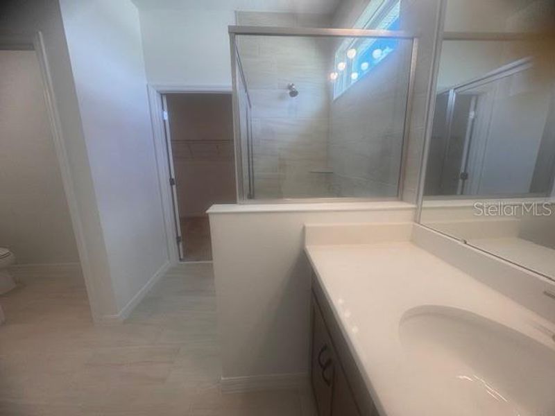 Image 31 of a home in Oakview.