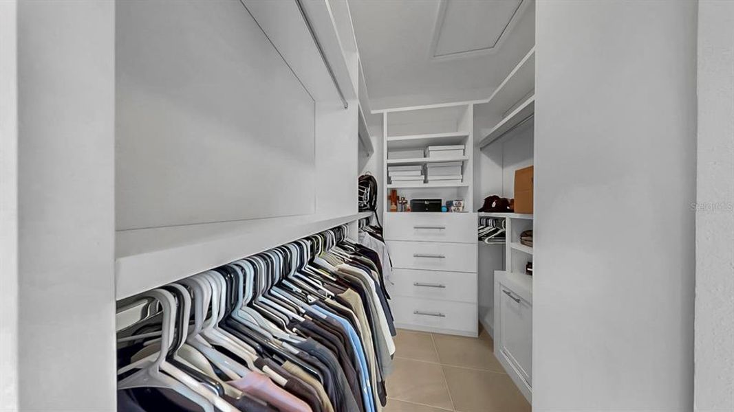 Image 53 of a home in .