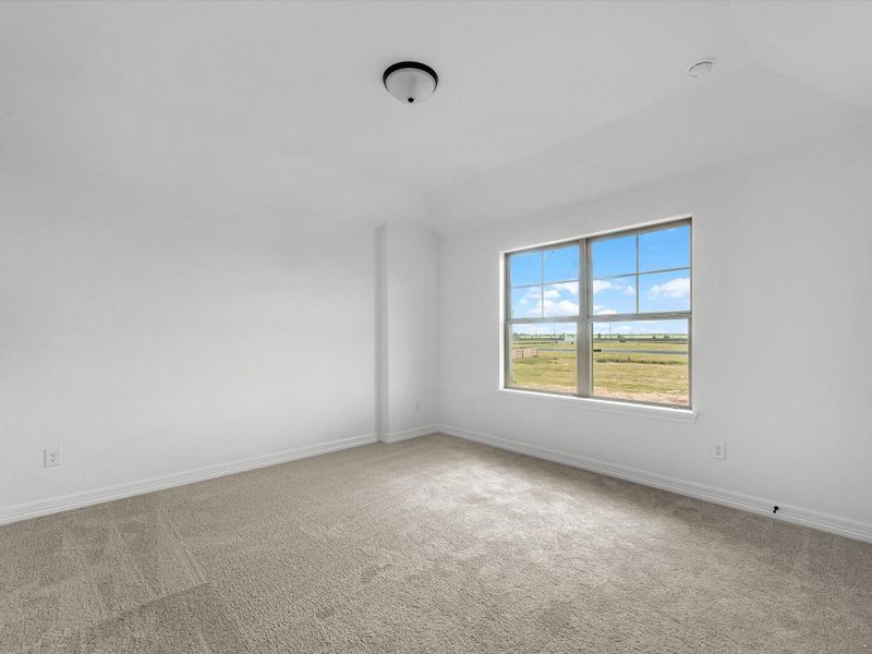 Spacious, unfurnished interior of a new home in Sunterra Lakes, Brookshire (Image 22).