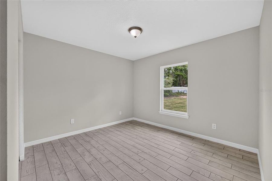 Spacious, unfurnished interior of a new home in , Ocala (Image 31).