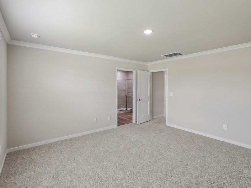 Spacious, unfurnished interior of a new home in The Heritage at Buffaloe Reserve, Raleigh (Image 14). Spacious, unfurnished interior of a new home in The Heritage at Buffaloe Reserve, Raleigh (Image 14).