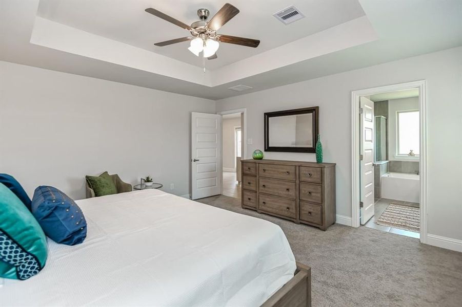 Furnished interior view inside a new home in Parkbrook, Panama City (Image 11).