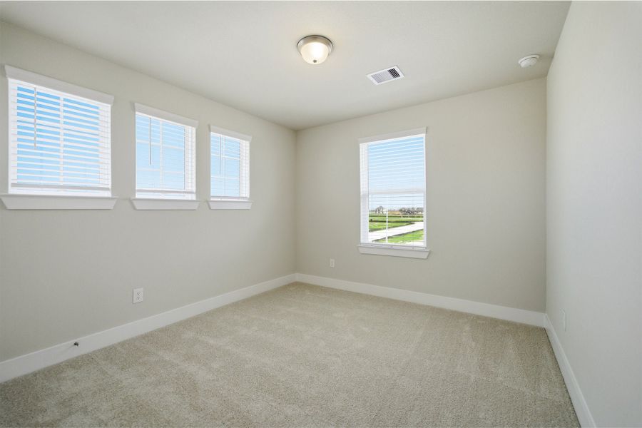 Spacious, unfurnished interior of a new home in Sunterra Lakes, Brookshire (Image 33). Spacious, unfurnished interior of a new home in Sunterra Lakes, Brookshire (Image 33).