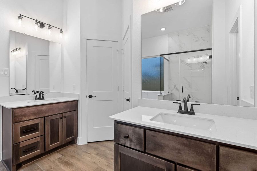 Furnished interior view inside a new home in Mulberry Farms, Santa Fe (Image 9).