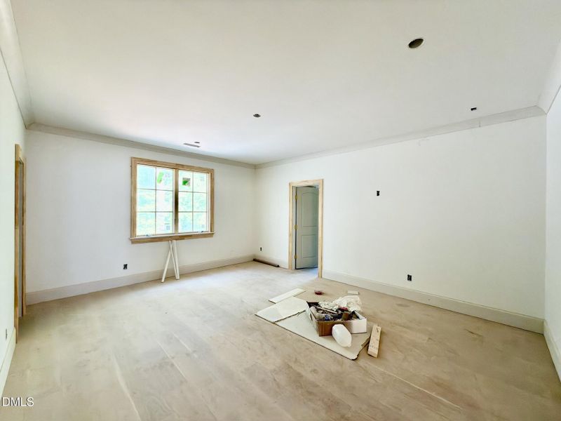 98EBCA3C-5BFA-49CC-9FC5-B8A016309B84_1_1