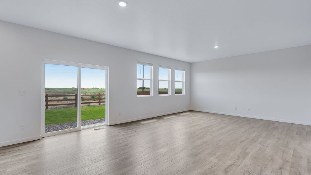 Spacious, unfurnished interior of a new home in Silver Peaks, Lochbuie (Image 23). Spacious, unfurnished interior of a new home in Silver Peaks, Lochbuie (Image 23).
