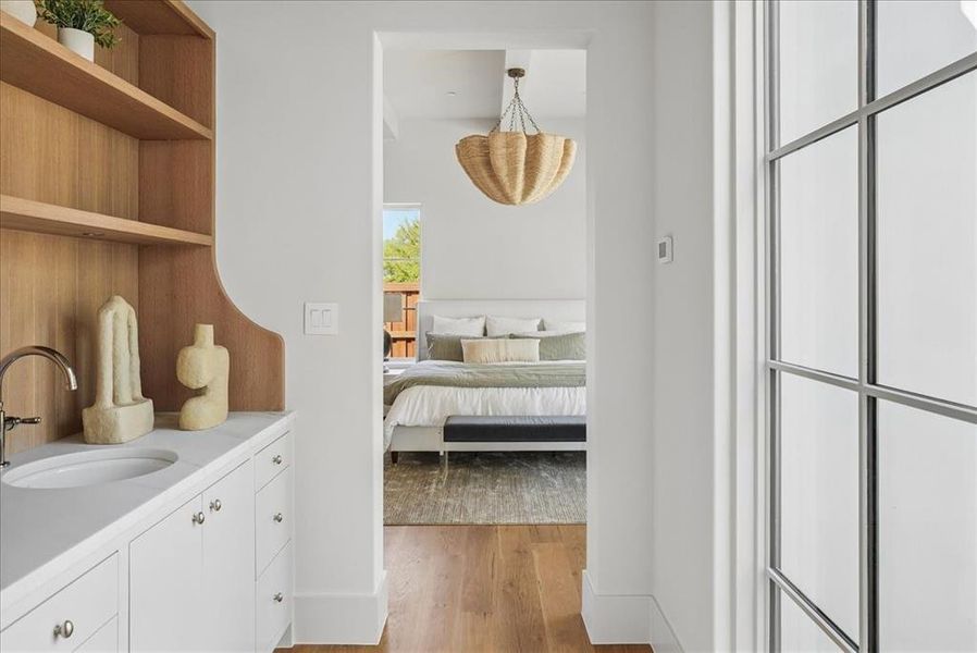 Furnished interior view inside a new home in , Dallas (Image 12).